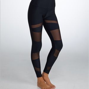 Onzie Mesh black high rise leggings